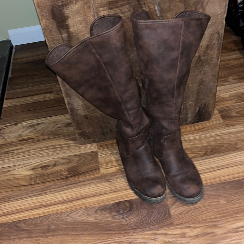 Kneehigh Boots